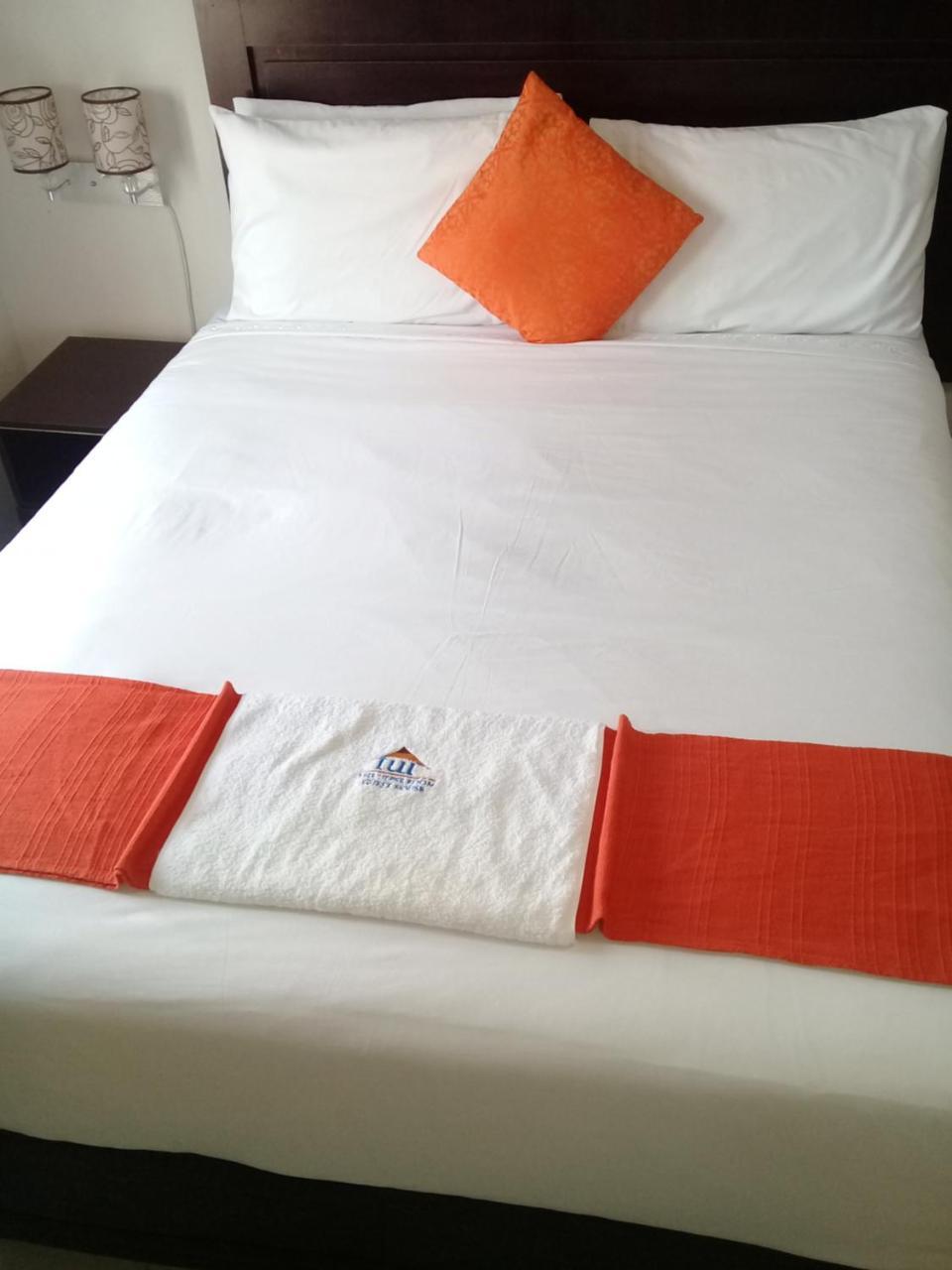 Upper Room Guest House フランシスタウン エクステリア 写真