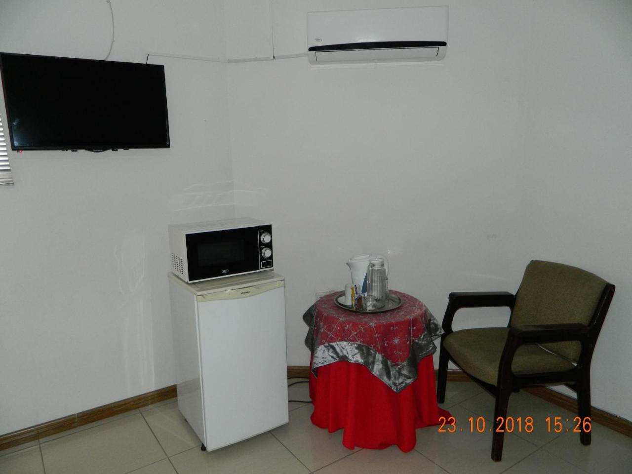 Upper Room Guest House フランシスタウン エクステリア 写真